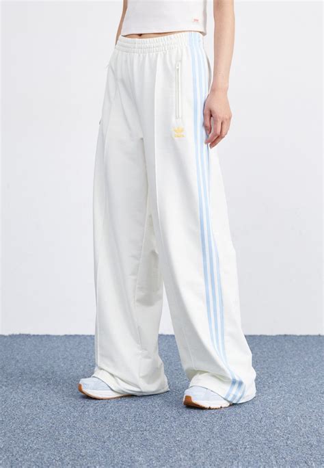 adidas originals sports club loose track pant